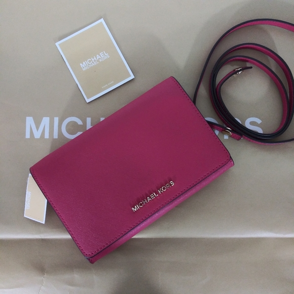 NWT MICHAEL KORS LARGE PHONE CROSSBODY BAG CASE CL - Picture 7 of 8